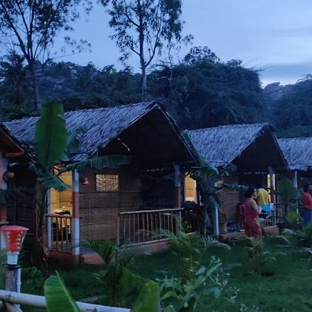 Island Vibes Hampi Guesthouse Ngoại thất bức ảnh